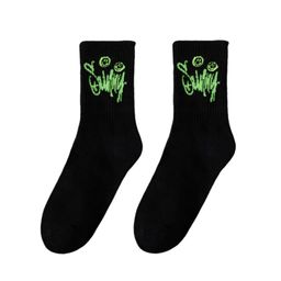 thumbnail for Graffiti 46 meias de basquete zju de tamanho grande, meias esportivas absorventes de suor, meias femininas de outono e inverno, meias de cano médio masculinas, atacado