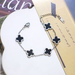 thumbnail for 18K Rose Gold Non-fading Internet Celebrity Fashion Four-leaf Clover Titanium Steel Bracelet Women&#039;s Shell Trendy Personalized Design Hand Jewelry