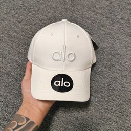 thumbnail for Spot A baseball cap outdoor sunscreen face small sun hat men's and women's casual sports peaked hat casual