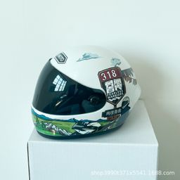 thumbnail for Pelúcia de urso com capacete de motociclista, urso de rally, gato da sorte, decoração para caixa traseira de motocicleta, modelo de capacete pequeno.