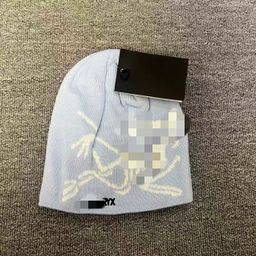 thumbnail for 冬新款现货欧美小鸟提花针织帽正确字母百搭保暖羊绒高版男女冷帽