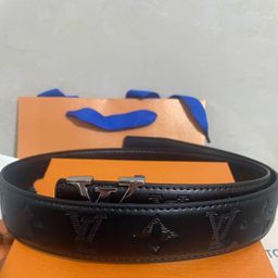 thumbnail for New smooth buckle trouser belt cross-border live Douyin Internet celebrity belt men's light luxury alphabet men's belt casual and versatile