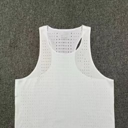 thumbnail for Novo colete esportivo de atletismo com treinamento de corrida sem mangas perfurado a laser para maratona masculina e feminina de secagem rápida e respirável