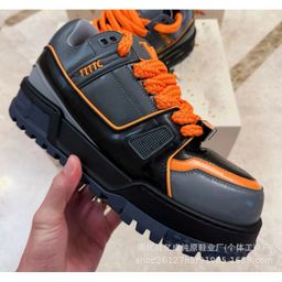 thumbnail for Tênis brancos levemente rechonchudos, mocassins para homens e mulheres, sapatos de pai com sola grossa que aumentam a altura, sapatos de prancha alta L, sapatos de comércio exterior transfronteiriço da estação europeia.