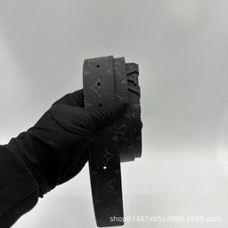 thumbnail for Cross-Border V-Shaped Smooth Buckle Men's Belt Foreign Trade Versatile Plaid Casual Business Pants Belt Wholesale