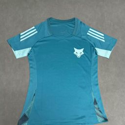 thumbnail for Clube roupas femininas Real Madrid Manchester City Barcelona Chelsea camisa de casa Tottenham Arsenal Miami Florida uniforme de futebol