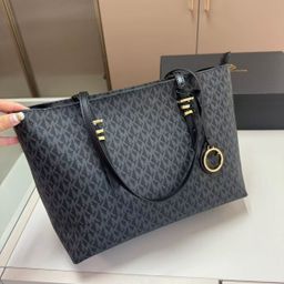 thumbnail for 2026 New Large Capacity Versatile Shoulder Bag Personalized Fashionable Simple Handbag PU Leather Commuter Tote Bag