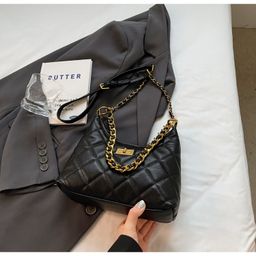 thumbnail for Bolsa grande de alta qualidade, nova versátil para a primavera de 2025, estilo pequeno e perfumado, bolsa de ombro única com corrente acolchoada, bolsa transversal feminina.