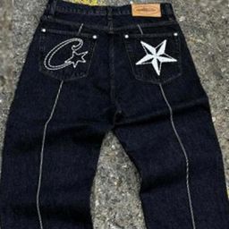thumbnail for Jaqueta Jeans Corteiz Alcatraz com Bordado Estrela Transfronteiriça e Shorts Retro Desgastados de Alta Moda