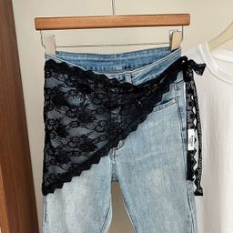 thumbnail for White lace bandana belt women's spring and summer French retro high-end triangle scarf headwear tie hair headband