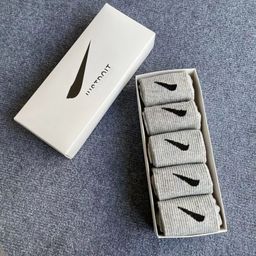 thumbnail for Meias femininas nK com gancho, meias coloridas em caixa de presente, moda coreana, meias curtas de cano médio-alto, meias de algodão de cor sólida, esportivas, dropshipping.