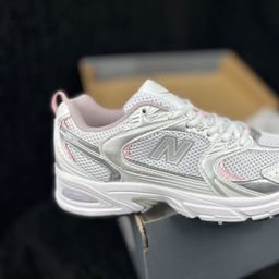 thumbnail for Sapatos Putian NB530 de cano baixo respirável versátil resistente ao desgaste calçados esportivos retrô absorventes de choque tênis de corrida exclusivo transfronteiriço puro original