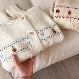 thumbnail for Artistic Flower Embroidered Round Neck Sweater Coat Women&#039;s Spring and Autumn New Design Sense Single Breasted Knitted Cardigan Top